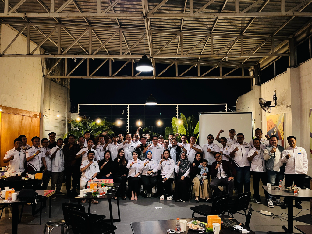 BPC HIPMI Kabupaten dan Kota Mojokerto Jalin Silaturahmi dengan BPC HIPMI Bangkalan untuk Perluas Jaringan Bisnis BPC HIPMI Kabupaten dan Kota Mojokerto Jalin Silaturahmi dengan BPC HIPMI Bangkalan untuk Perluas Jaringan Bisnis