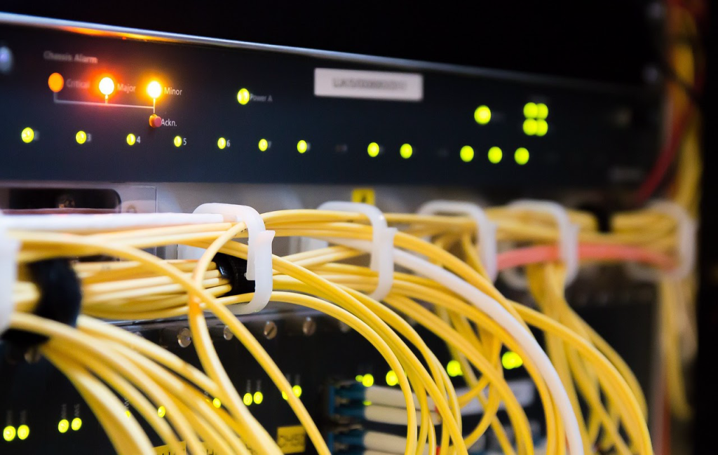 Jaringan Komputer LAN, Wifi, CCTV, Data Center, Aplikasi Untuk Perkantoran,Gudang, Kampus, Toko Dll - JASA INSTALASI