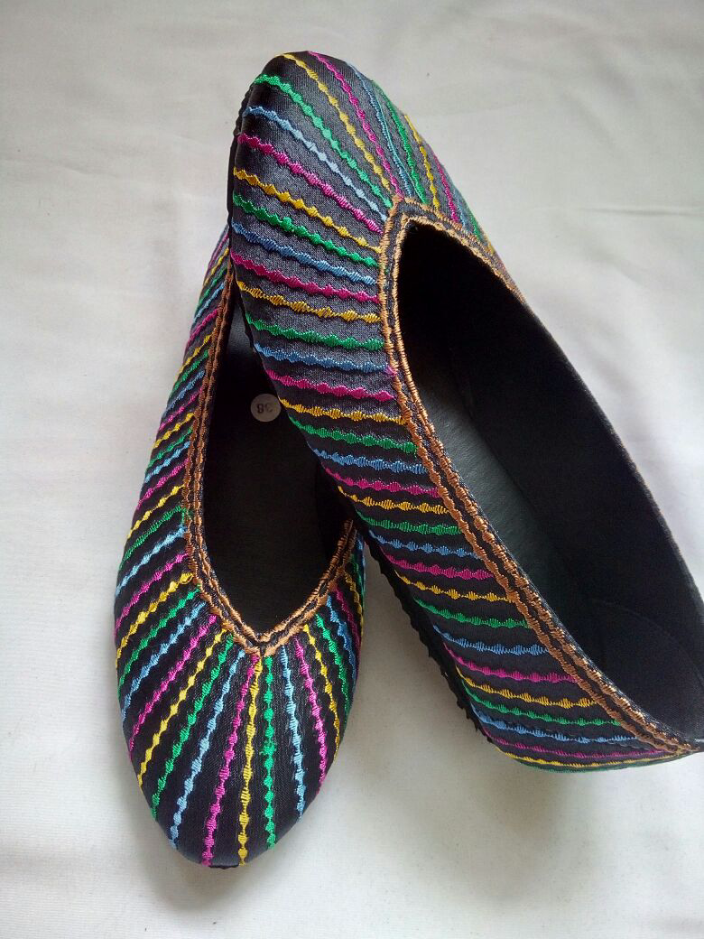 Arka Craft - Sepatu Sulam