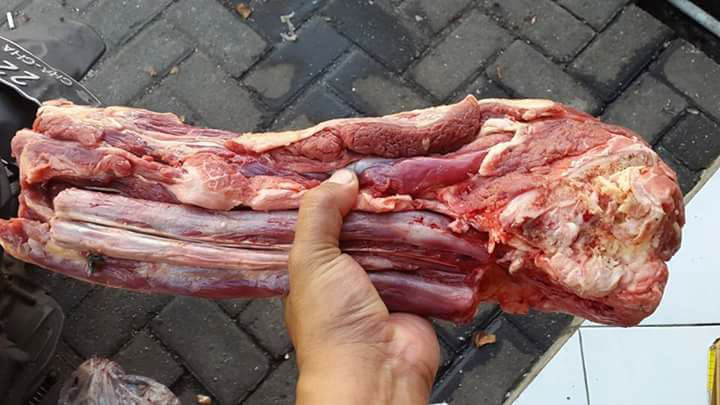 Oxtail (Buntut) Lokal